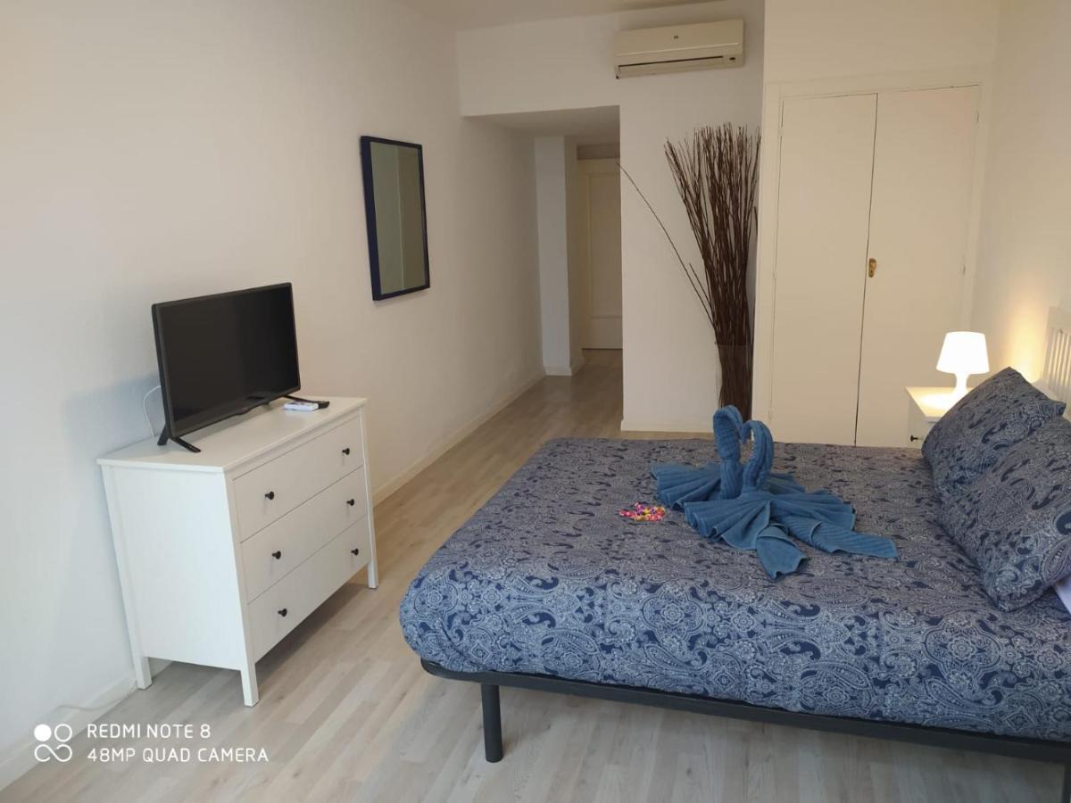 Апартаменты Apartamento Con Encanto 'Larios Luxy' Малага Экстерьер фото